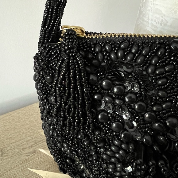Viral and NWT black beaded New York City | Mercari BLACK VIRAL BEADED BAG NWT